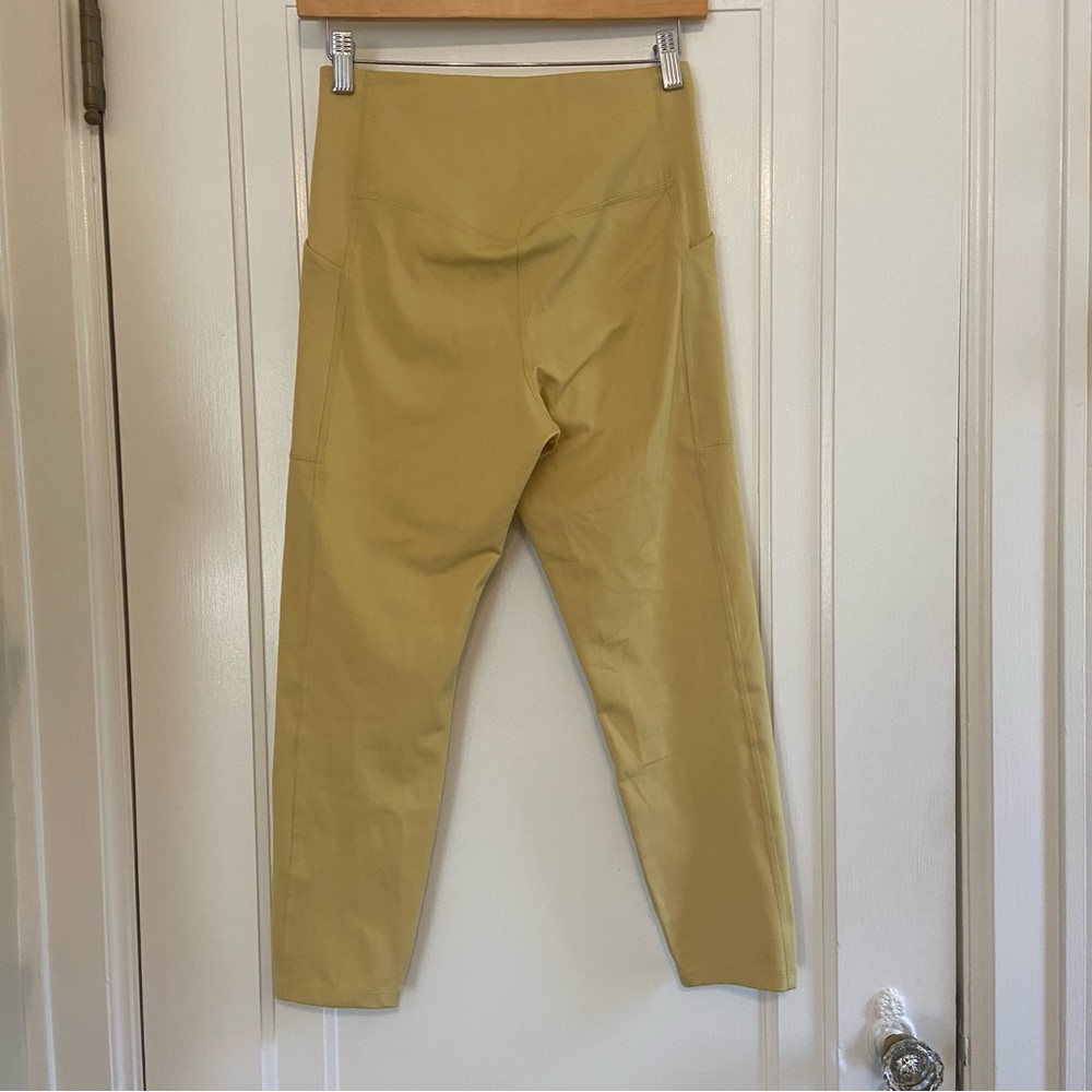 Girlfriend Collective compressive high rise crop leggings - Picture 5 of 5